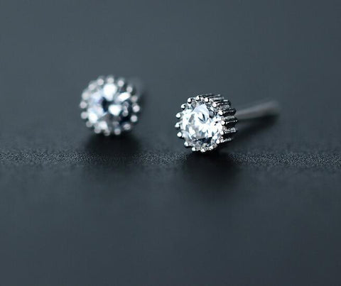 Zirconia Stud Silver Earrings - AVENUE 72